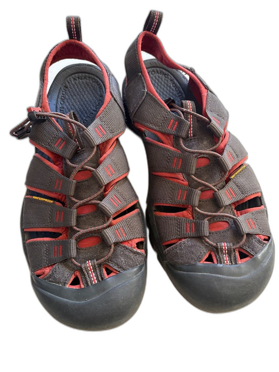 EUC KEEN Newport H2 Men’s hiking water Sandals Rugged Size 10